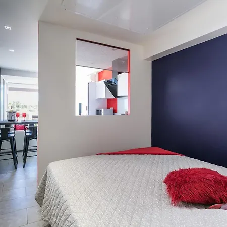 Апартаменты Garden Port Nature